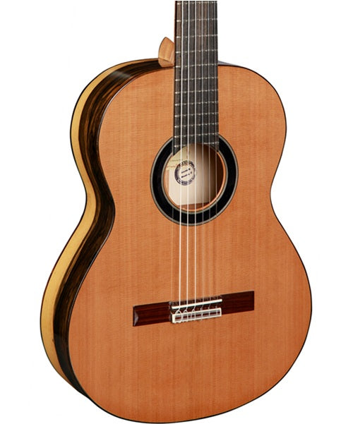 Alhambra Guitarra Clásica "6 White Ebony" 8891, Cedro + Olivo/Ébano Blanco con Funda