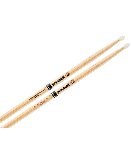 Baquetas ProMark Classic Attack 747 Punta de Nyon